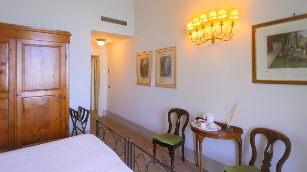 Hotel Villa Ottone Portoferraio Exteriör bild
